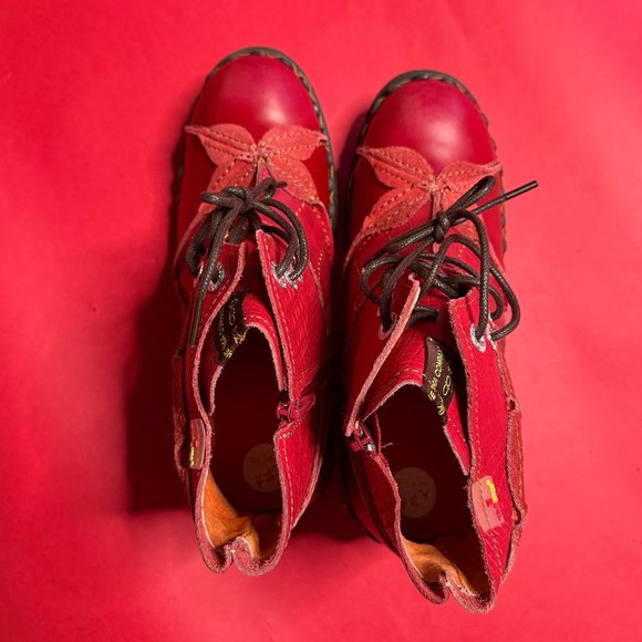 Unique Red Leather Ankle Boots – Low Heel, Lace-Up, Side Zipper, Size 39 (US 8) - Picture 5 of 12